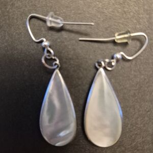 Mother Of Pearl 925 Silver Teardrop Earrings